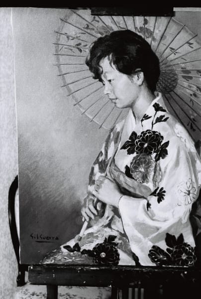 Mujer japonesa con sombrilla